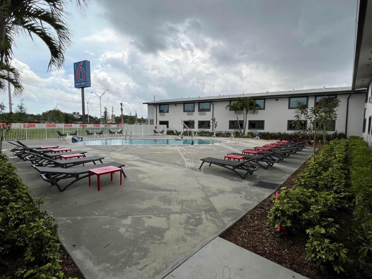 Motel 6-Fort Lauderdale, Fl Zewnętrze zdjęcie