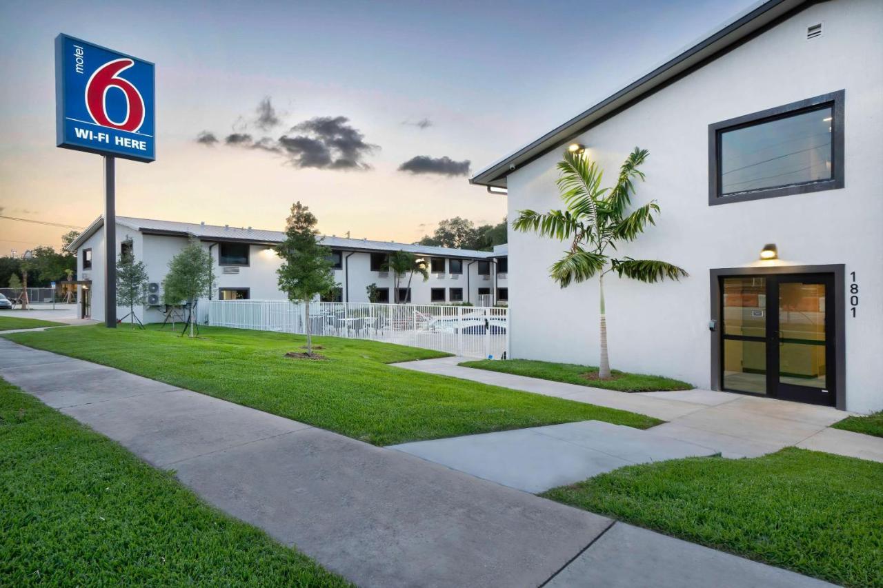 Motel 6-Fort Lauderdale, Fl Zewnętrze zdjęcie