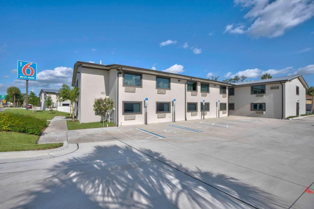 Motel 6-Fort Lauderdale, Fl Zewnętrze zdjęcie