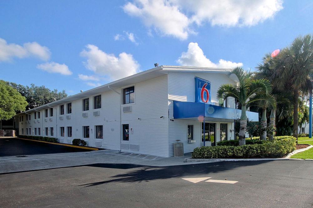 Motel 6-Fort Lauderdale, Fl Zewnętrze zdjęcie