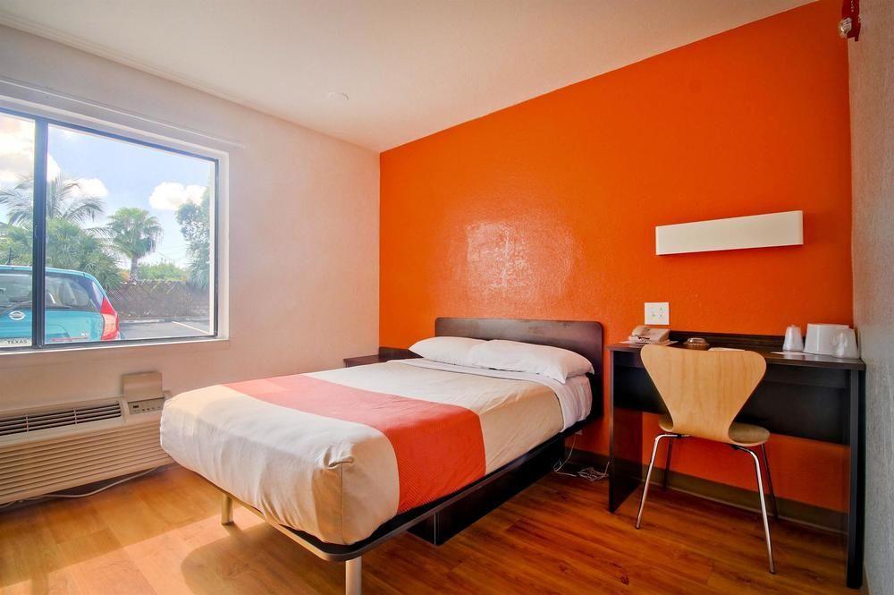 Motel 6-Fort Lauderdale, Fl Zewnętrze zdjęcie