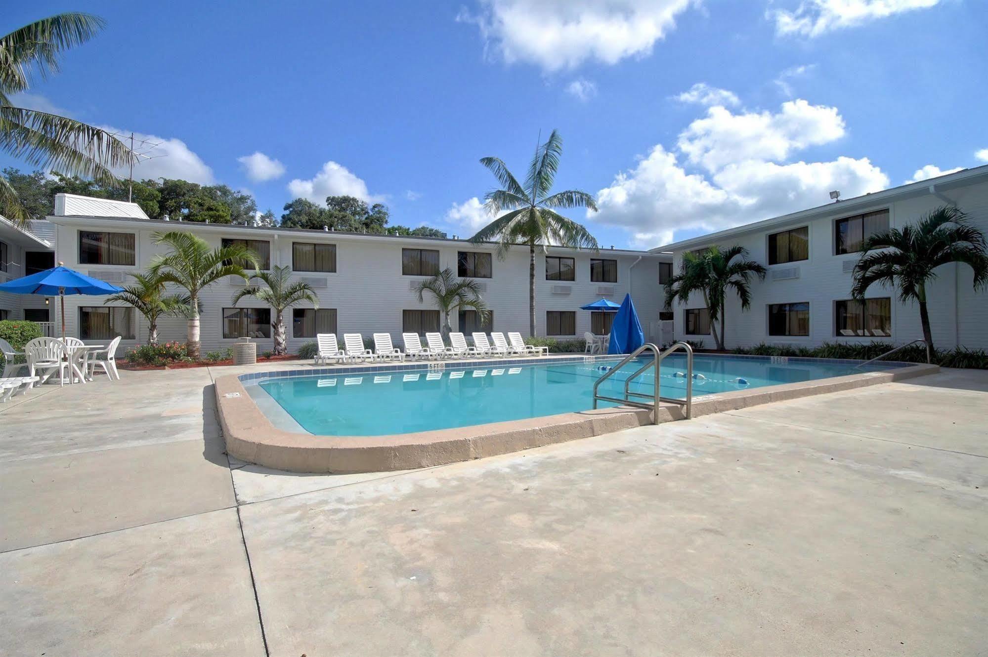 Motel 6-Fort Lauderdale, Fl Zewnętrze zdjęcie